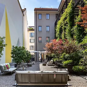 Savona 18 **** Milano