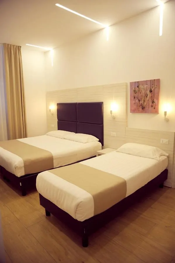 Hotel Fioralba Milánó 2*,