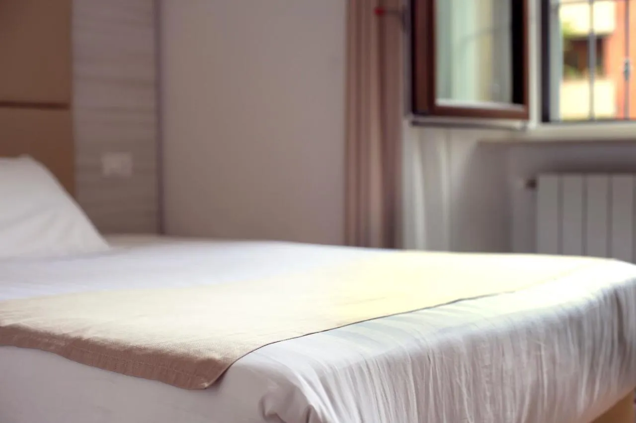 Hotel Fioralba 밀라노