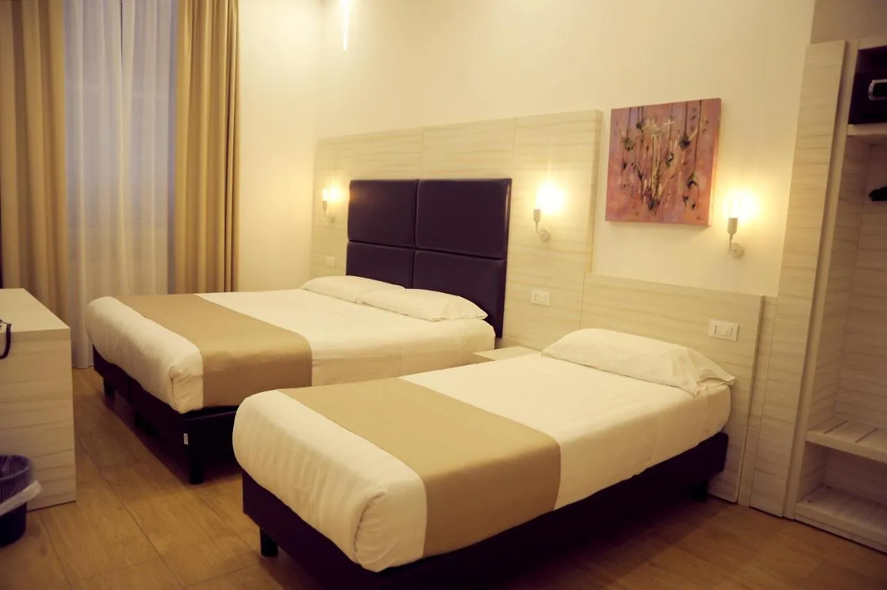 **  מילאנו Hotel Fioralba איטליה